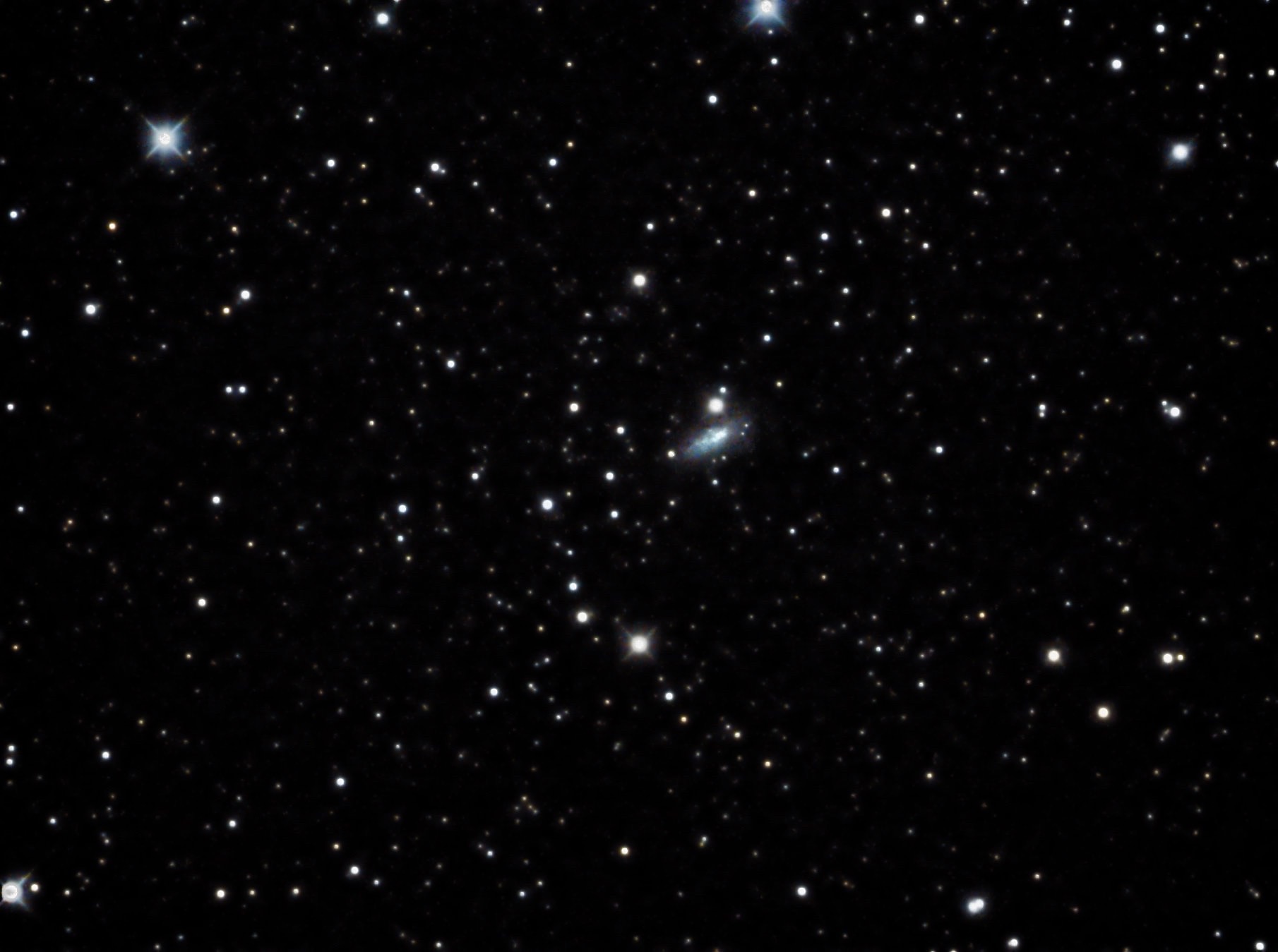 ARP 210 NGC 1569 GX CAMELOPARDALIS 18X25 A63 M0 W0SSW H91 RC8+IMX294+UVIR+CC.jpg